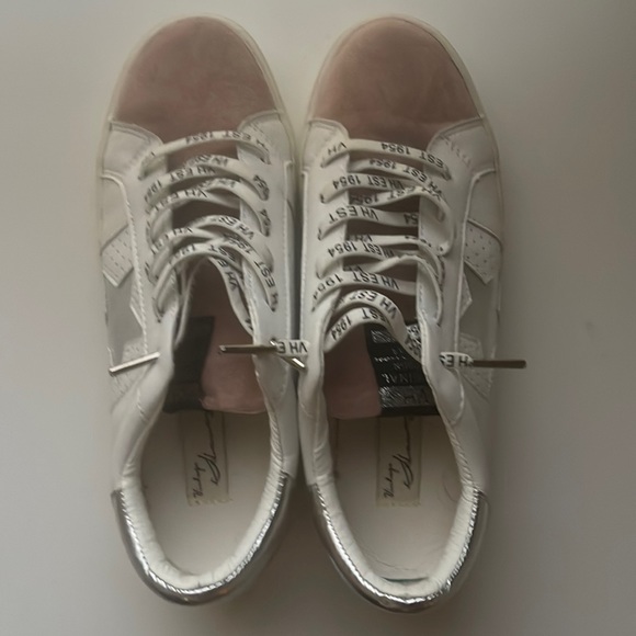 rency star sneakers